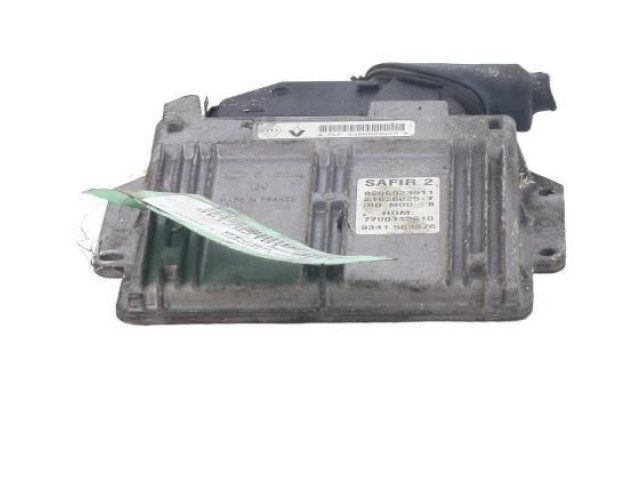 Блок управления двигателя 8200058537   Renault Twingo I