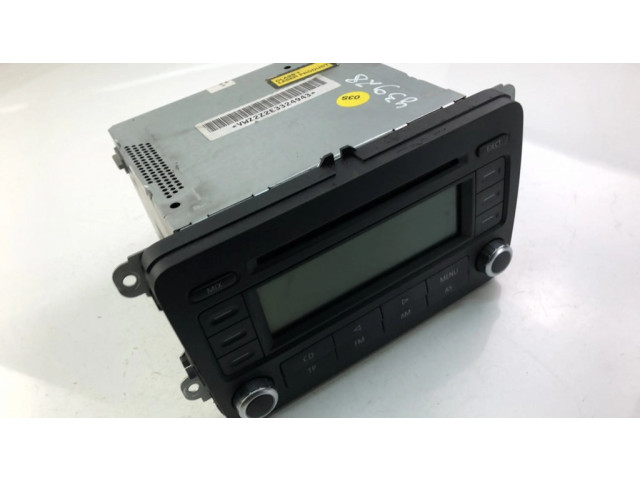 Радио/ проигрыватель CD/DVD / навигация