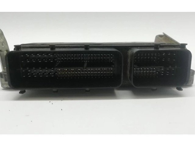 Řídící jednotka Toyota Prius+ (ZVW40) 2017