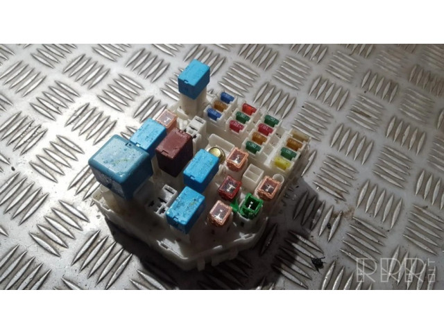 Блок предохранителей 2422, 4a07 Toyota RAV 4 (XA20)