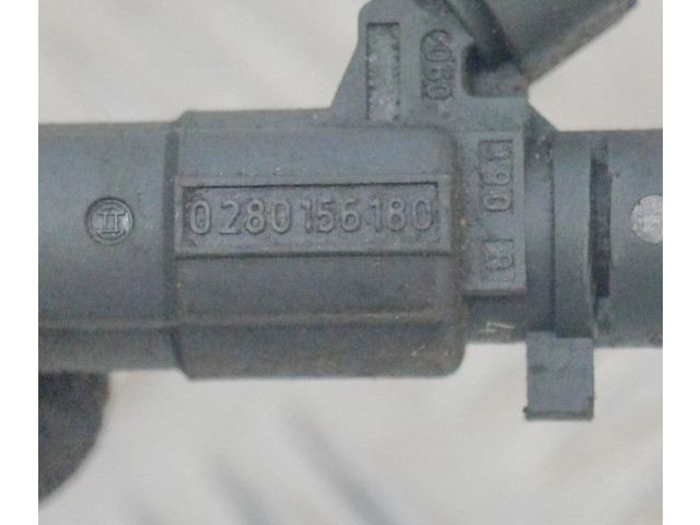 Vstřikovač Audi A8 S8 D3 4E