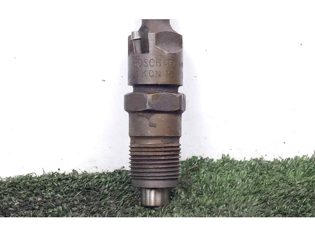 Vstřikovač KCN18P1, BOSCH Nissan Serena LD23A