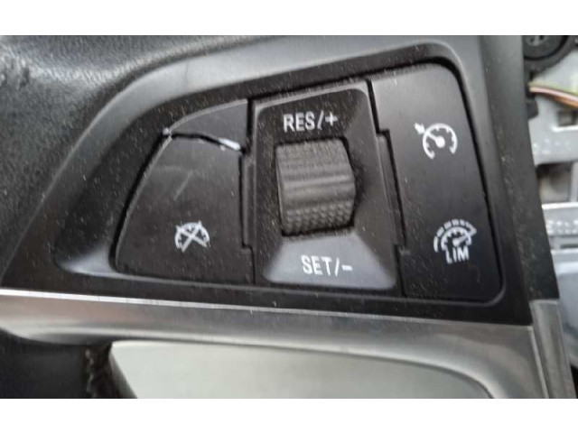 Volant Opel Mokka X 2018 DESGASTADO, CONMANDOS