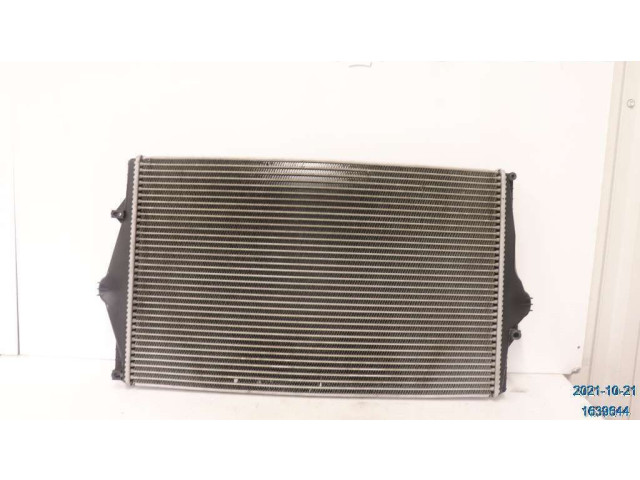 Интеркулер 8671694 Volvo V70