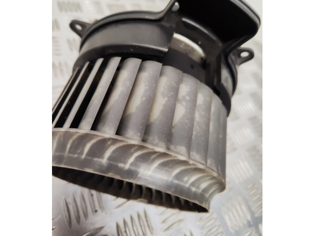 Вентилятор печки    4H1820021B   Audi A6 S6 C7 4G