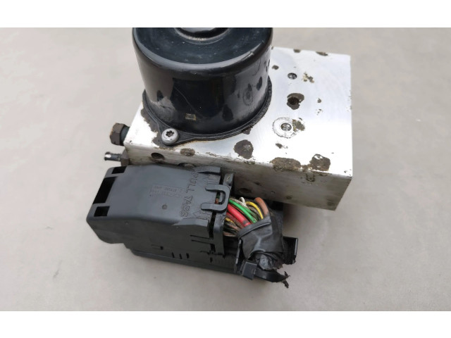 Блок АБС 30714956, 10092504113 Volvo V70 2005 - 2008 года