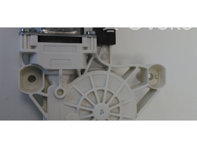 Передний двигатель механизма для подъема окон    4K0959802, 5Q4959802B   Audi e-tron