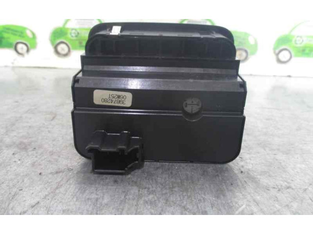 Блок управления климат-контролем 39874280, 06W25T   Volvo XC90