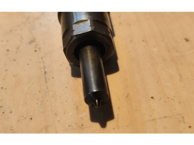 Vstřikovač 7805428, 780542803   BMW 5 GT F07  pro naftový motor 0.0  