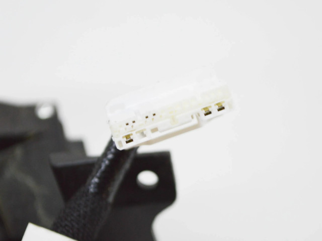 Дисплей    8310833031, 2575102231   Toyota Camry VIII XV70