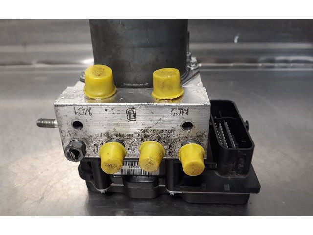 Блок АБС 33330439167   Peugeot  5008   -  года