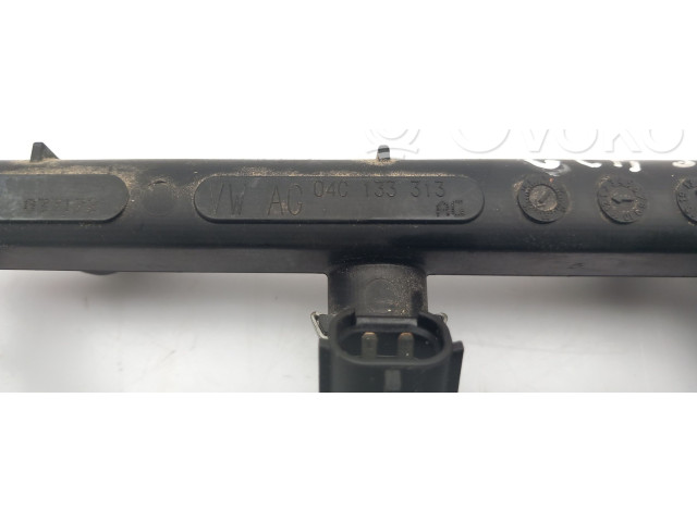 Vstřikovací lišta 04C133313   Seat Ibiza IV (6J,6P)    CHYB 