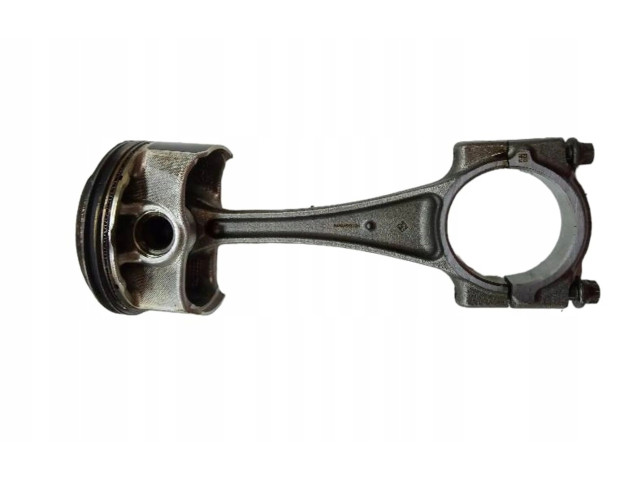  Поршень с шатуном  SKYACTIV  Mazda 3  