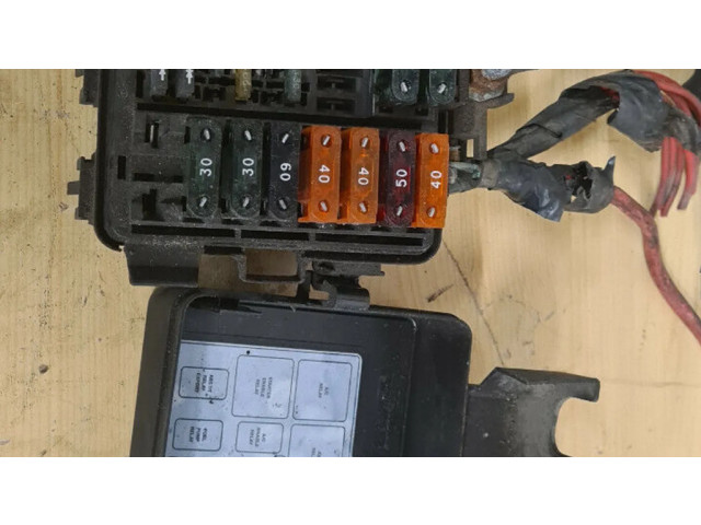 Блок предохранителей 12162365D   Chevrolet Astro    