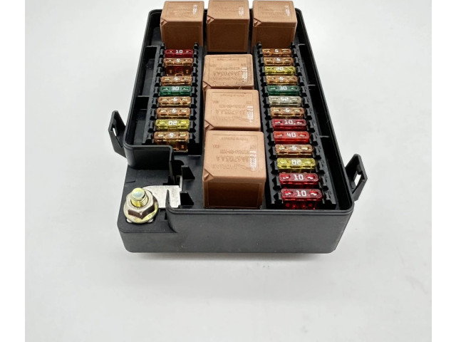 Блок предохранителей LJG2822BB Jaguar XK8 - XKR