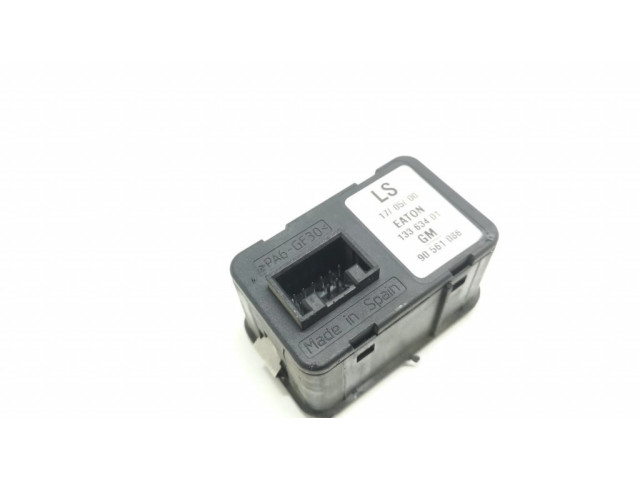 Включатель электрических окон