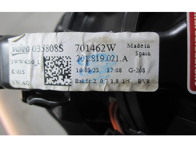 Вентилятор печки    201819021A, 701462W   Volkswagen T-Cross