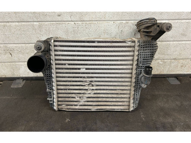 Интеркулер 95B145804B Porsche Macan