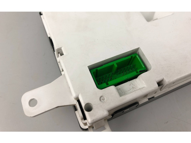 Дисплей    85261XA00A   Subaru B9 Tribeca