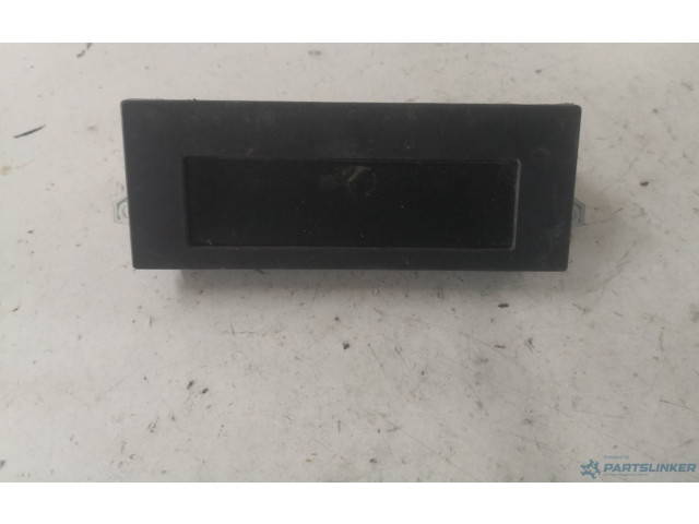 Дисплей    9813760080   Peugeot 301