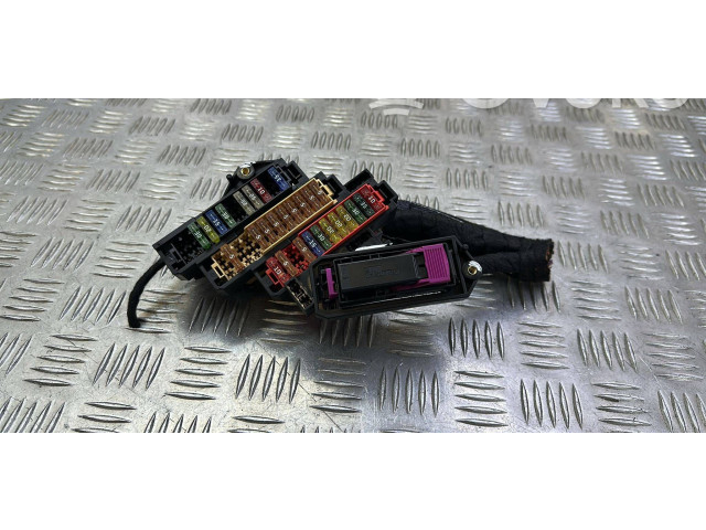   Pojistková skříňka 8K0941824   Audi Q7 4L 2014