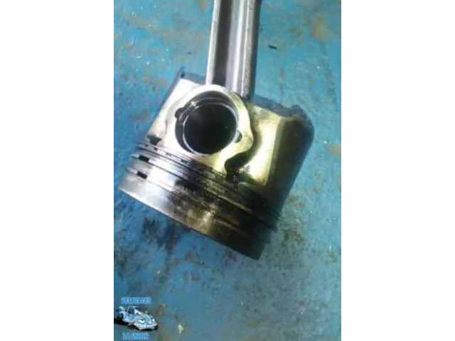  Поршень    KIA Pro Cee'd I  