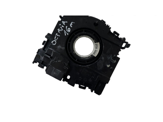 Подрулевой шлейф SRS 5Q0953549E, 5Q0953549C Skoda Octavia Mk3 (5E)