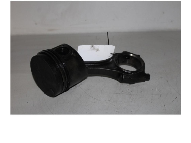 Píst Nissan Terrano TD27T