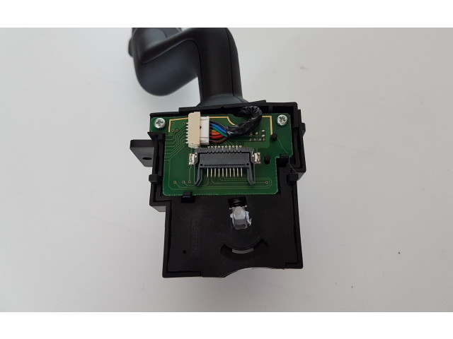 Ручка поворотов/ фонарей