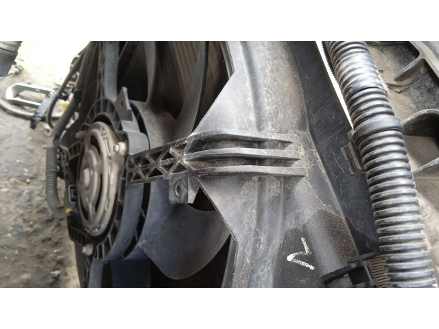 Вентилятор радиатора 55700341, 51797135 Fiat Grande Punto 1.4