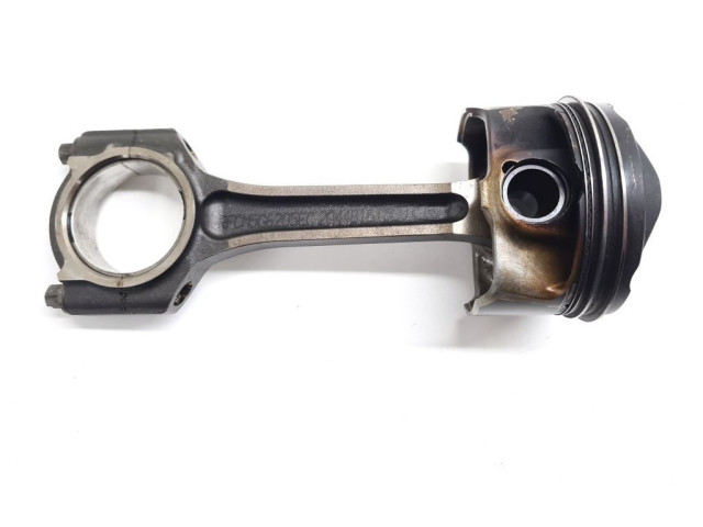 Píst RFCM5G6205EC, M2DA   Ford C-MAX II    M2DA 