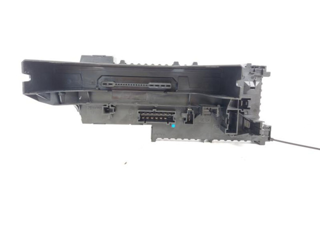 Pojistková skříňka 168298 Mercedes-Benz E AMG W212 2009