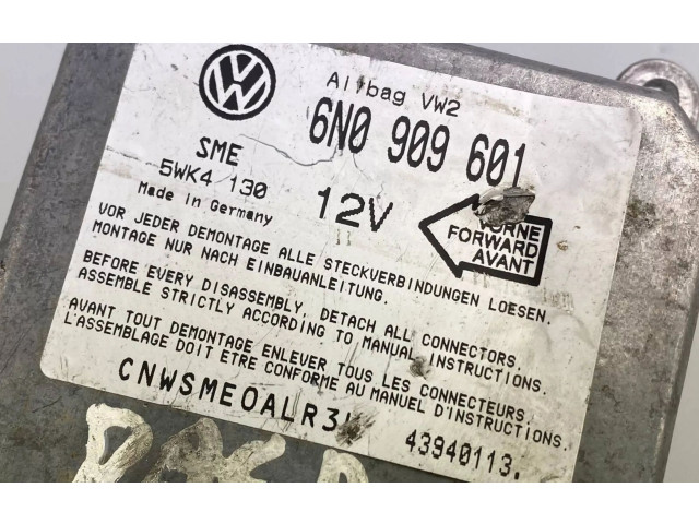 Блок подушек безопасности 6N0909601   Volkswagen PASSAT B4