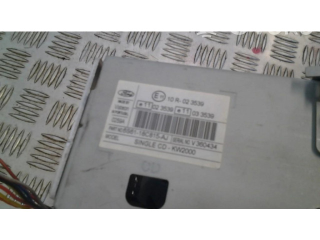 Радио/ проигрыватель CD/DVD / навигация