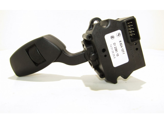 Řídící jednotka 6924107F BMW 5 E60 E61 2004