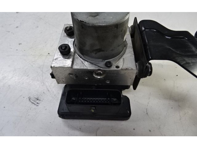 Блок АБС 61589, 61589   KIA  Pro Cee'd II  2013 - 2018 года