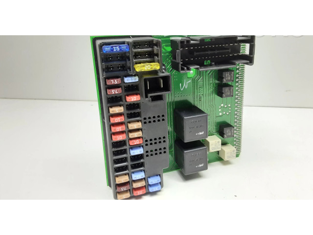   Pojistková skříňka 30786890, 28087582   Volvo XC90 2007