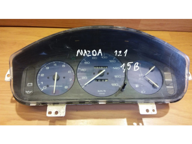 Přístrojová deska Mazda 121 2002 769477630, 769118890