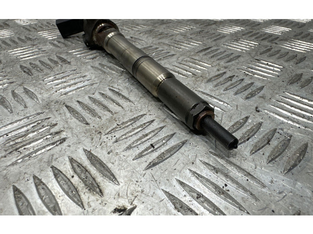 Форсунка 03L130277B, 03L130277S    Skoda Octavia Mk2 (1Z)   