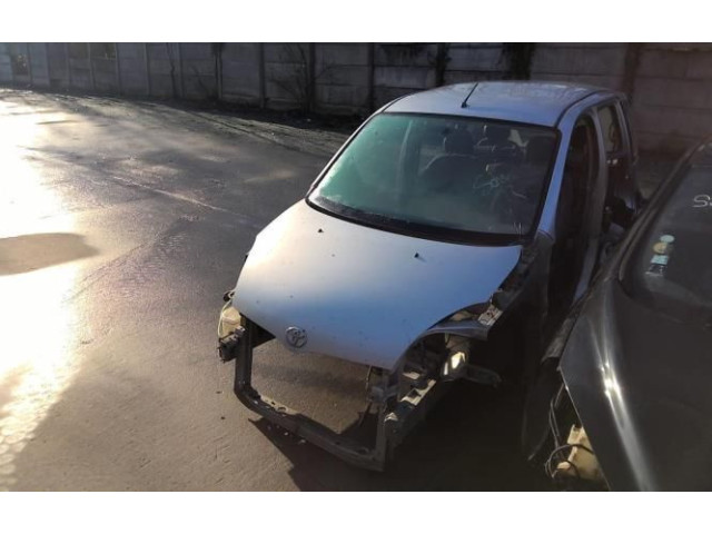 Зеркало электрическое        Toyota Yaris Verso  1999 - 2005 года   