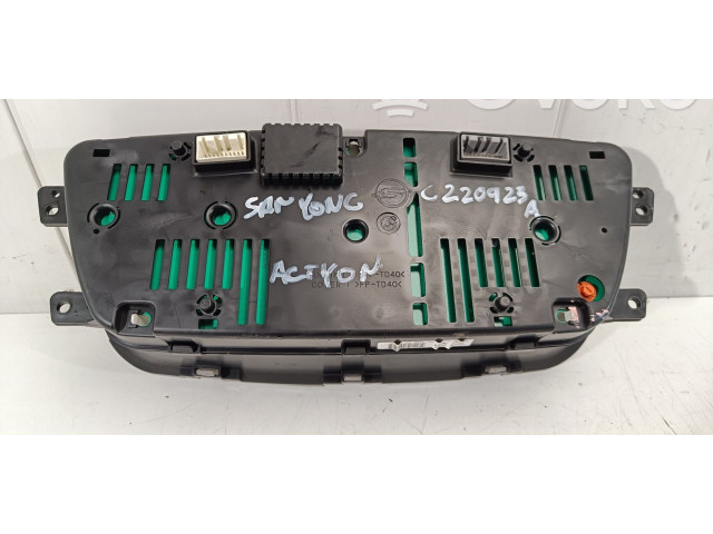 Панель приборов 8021031521 SsangYong Actyon