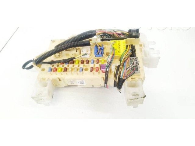 Блок предохранителей  892210F010, 89221-0F010   Toyota Corolla Verso AR10    