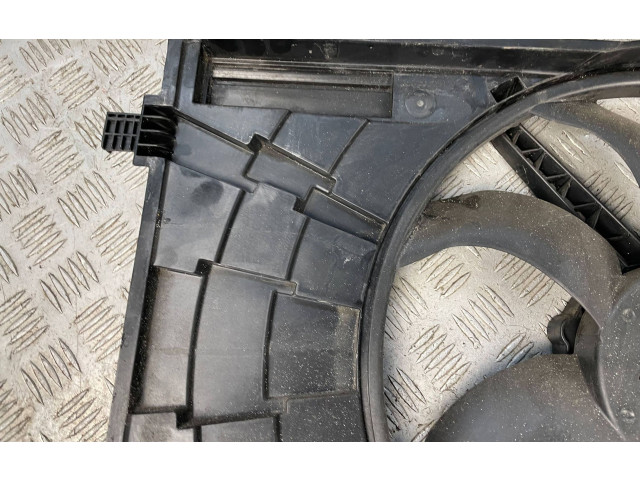 Вентилятор радиатора 5Q0121203DQ Skoda Karoq