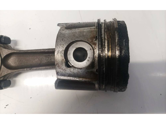 Píst    Citroen Berlingo     