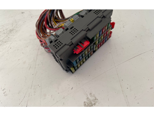 Блок предохранителей 9623392880 Peugeot 306