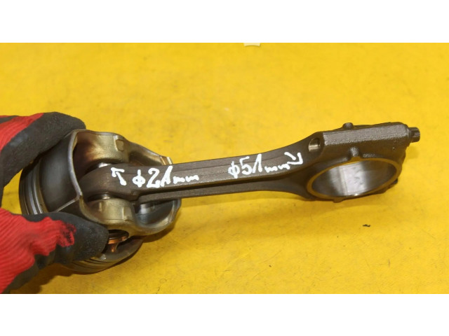  Поршень с шатуном  06H  Skoda Octavia Mk2 (1Z)  