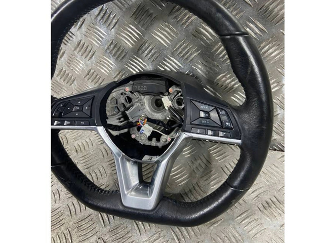 Руль     Nissan Leaf II (ZE1) 