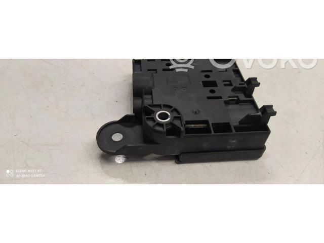 Блок предохранителей 8K0937517B, 8K0937517B   Audi A5 8T 8F    