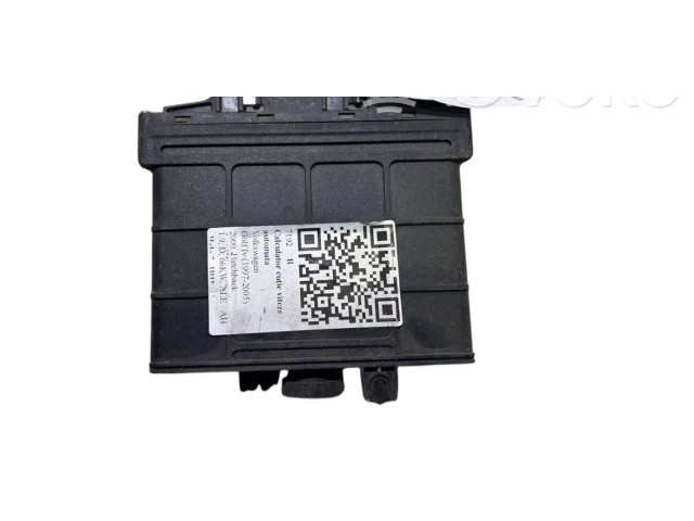 Блок управления коробкой передач 01M927733EQ, 5DG00792103 Volkswagen Golf IV