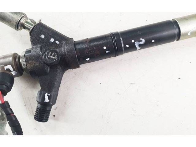 Vstřikovač 236700R040 Toyota Auris 150 2AD